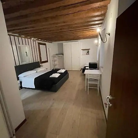 Dimora Blu Venice